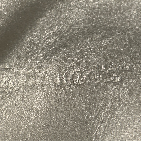 Paul Mitchell cosmetic bag Bathroom Grooming Toilets Cosmetic Travel Bag Silver - Picture 11 of 11